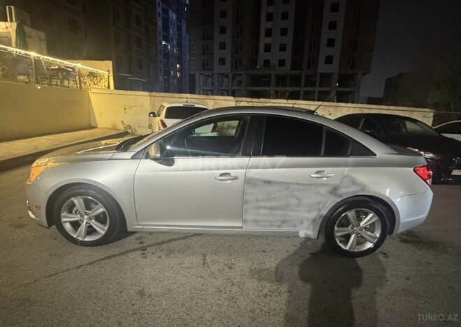 Chevrolet Cruze-11