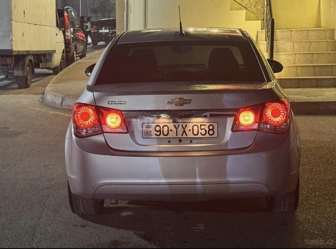 Chevrolet Cruze-6