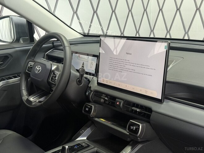 Toyota RAV4-8
