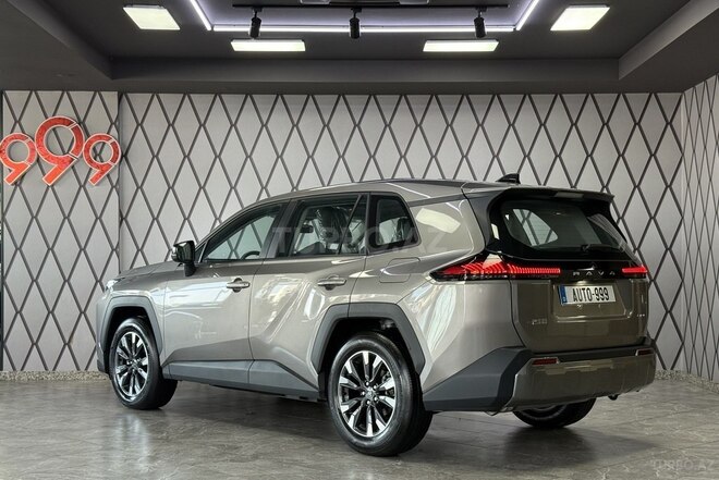 Toyota RAV4-4
