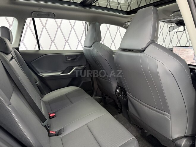 Toyota RAV4-11