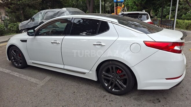 Kia Optima-4