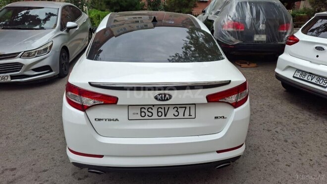 Kia Optima-3