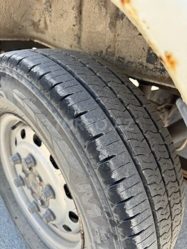 Ford Transit-7