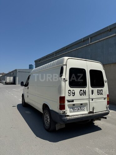 Ford Transit-8