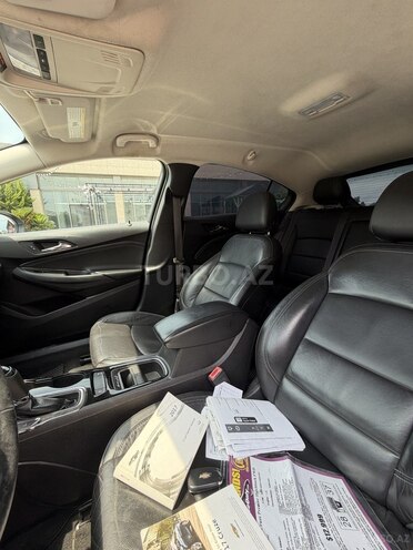Chevrolet Cruze-13