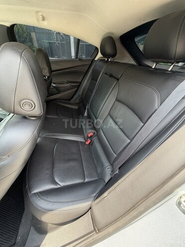 Chevrolet Cruze-11