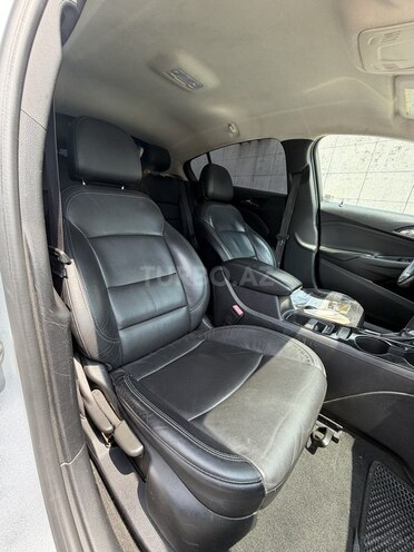 Chevrolet Cruze-14