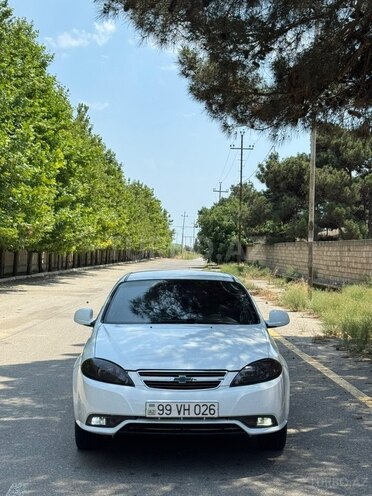 Daewoo Gentra-1