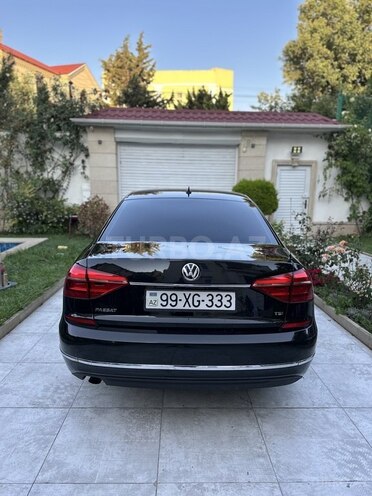 Volkswagen Passat-3