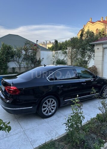 Volkswagen Passat-4