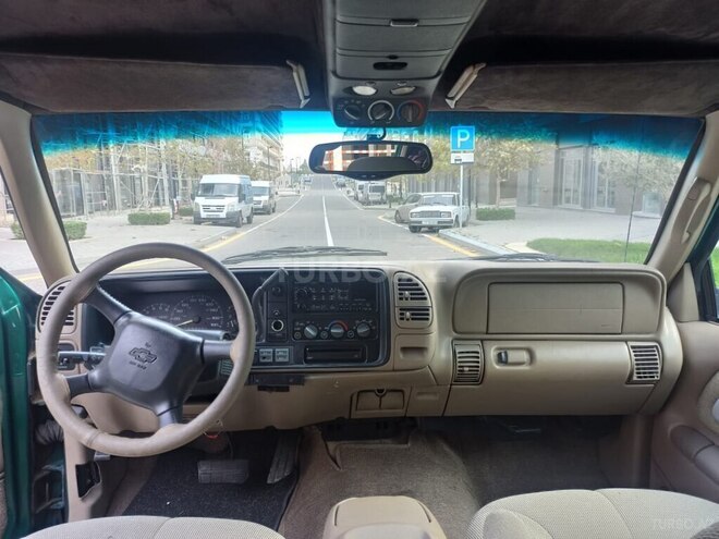 Chevrolet Suburban 1999, 150,000 km - 5.7 l - Bakı