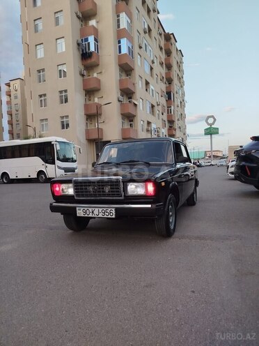 LADA (VAZ) 2107-1