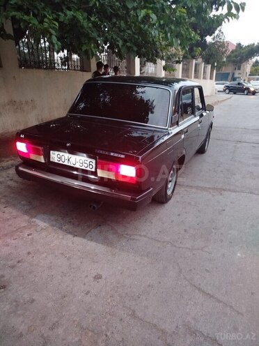 LADA (VAZ) 2107-15