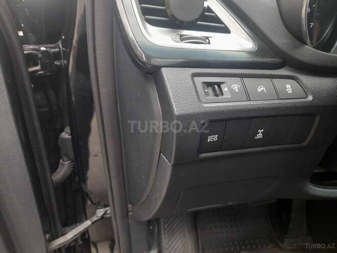 Hyundai Santa Fe-8