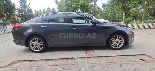 Kia Optima-4
