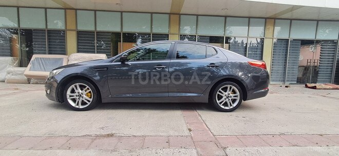 Kia Optima-5