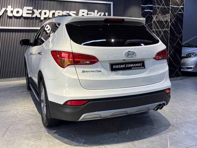 Hyundai Santa Fe-17