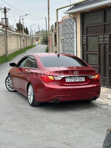 Hyundai Sonata-5