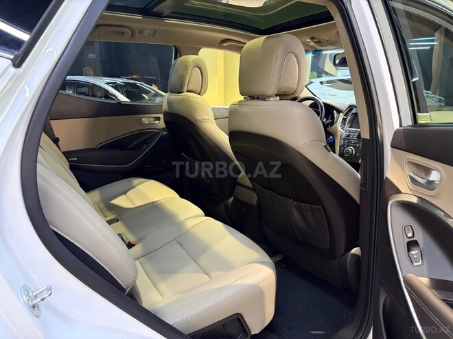 Hyundai Santa Fe-18