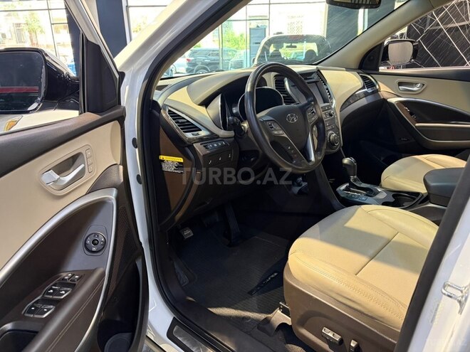 Hyundai Santa Fe-20