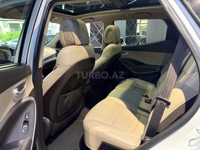 Hyundai Santa Fe-19