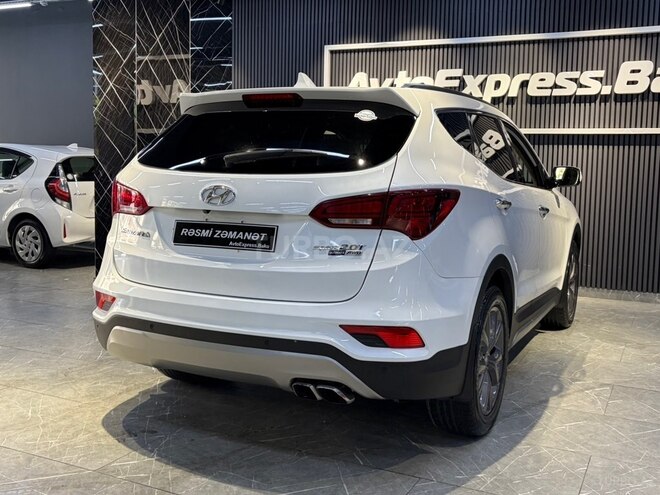 Hyundai Santa Fe-5