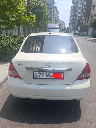 Nissan Tiida-2