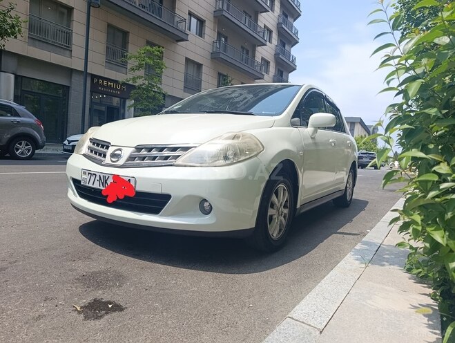 Nissan Tiida-3