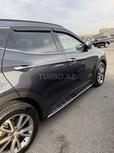 Hyundai Santa Fe-5