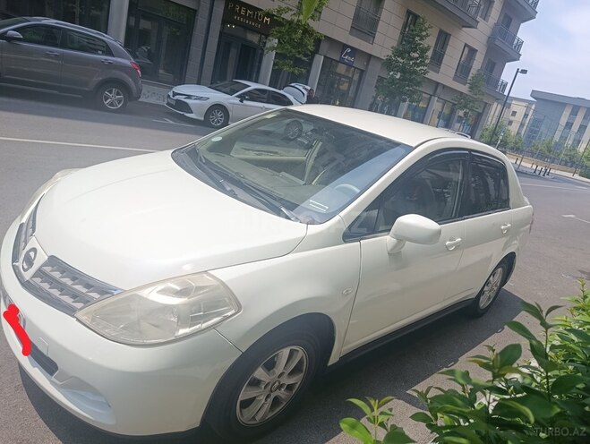 Nissan Tiida-7