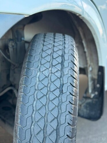 Ford Transit-8