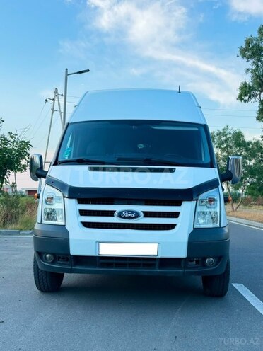 Ford Transit-1