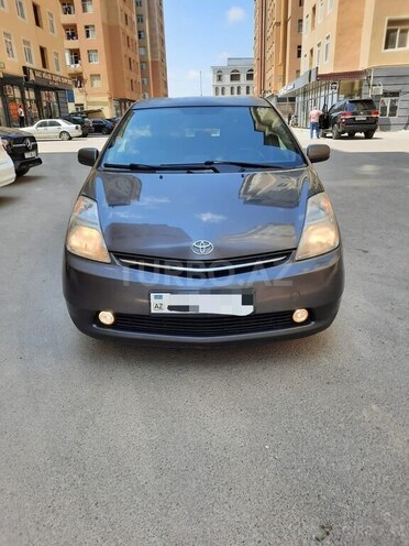 Toyota Prius-1