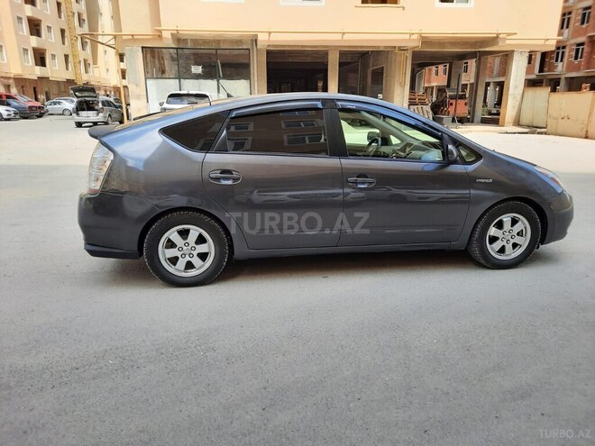 Toyota Prius-7