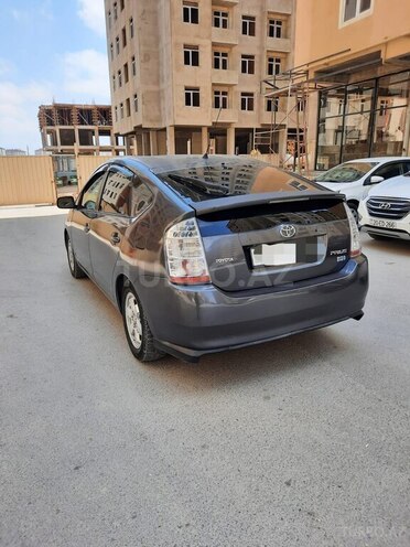 Toyota Prius-9