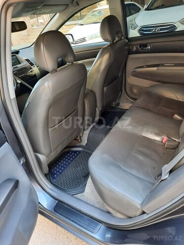 Toyota Prius-18