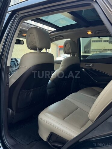 Hyundai Santa Fe-9