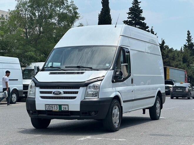 Ford Transit-2