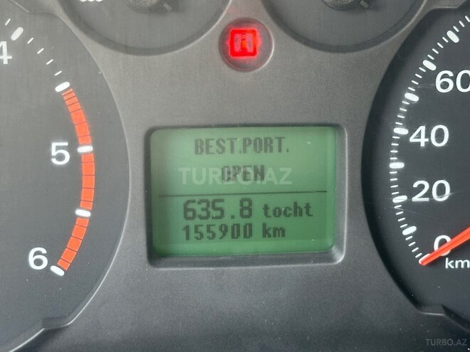Ford Transit-6