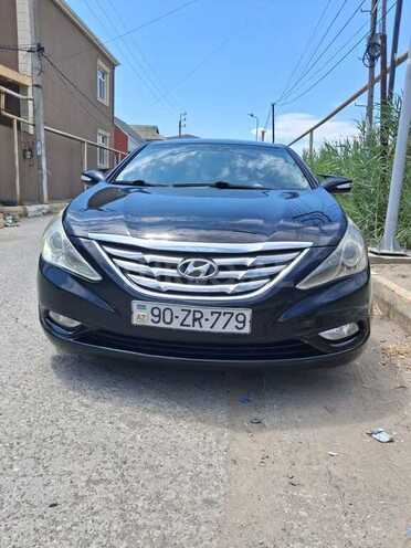 Hyundai Sonata-1