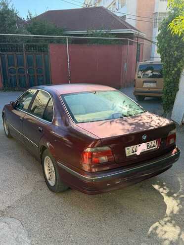 BMW 528-5