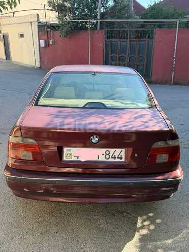 BMW 528-8