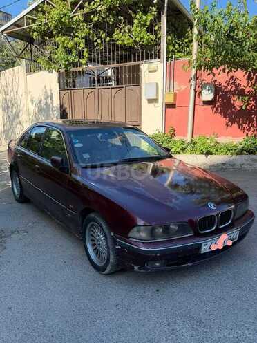 BMW 528-6
