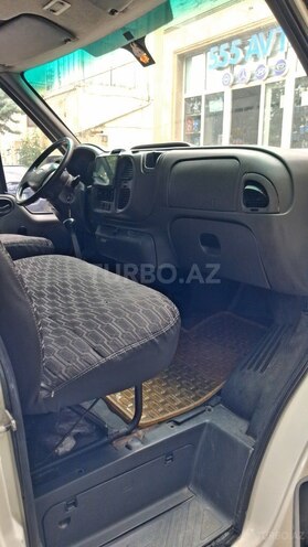 Ford Transit-9