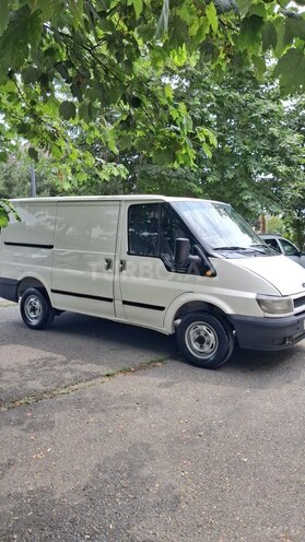Ford Transit-6