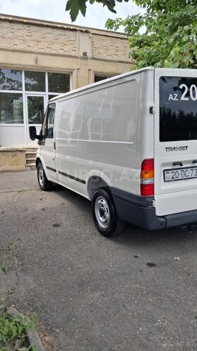 Ford Transit-3
