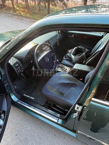 Mercedes C 240-6