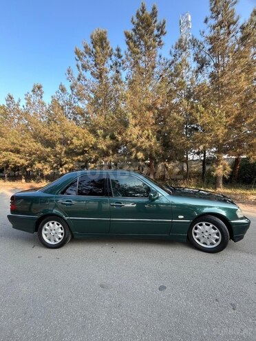 Mercedes C 240-3