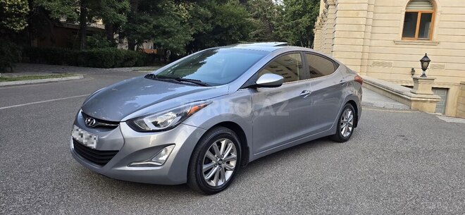 Hyundai Elantra-2